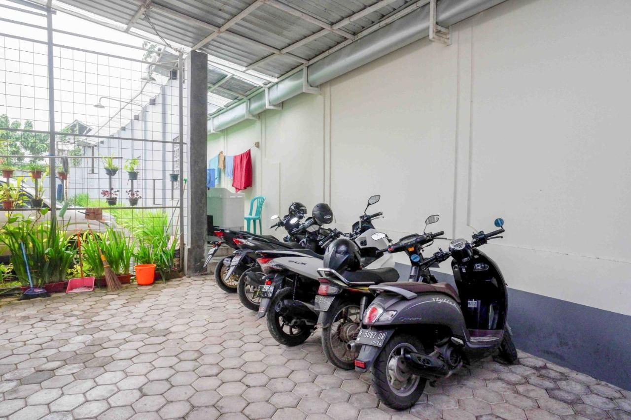Oyo 3746 Double Tree Guesthouse Purwokerto Eksteriør bilde